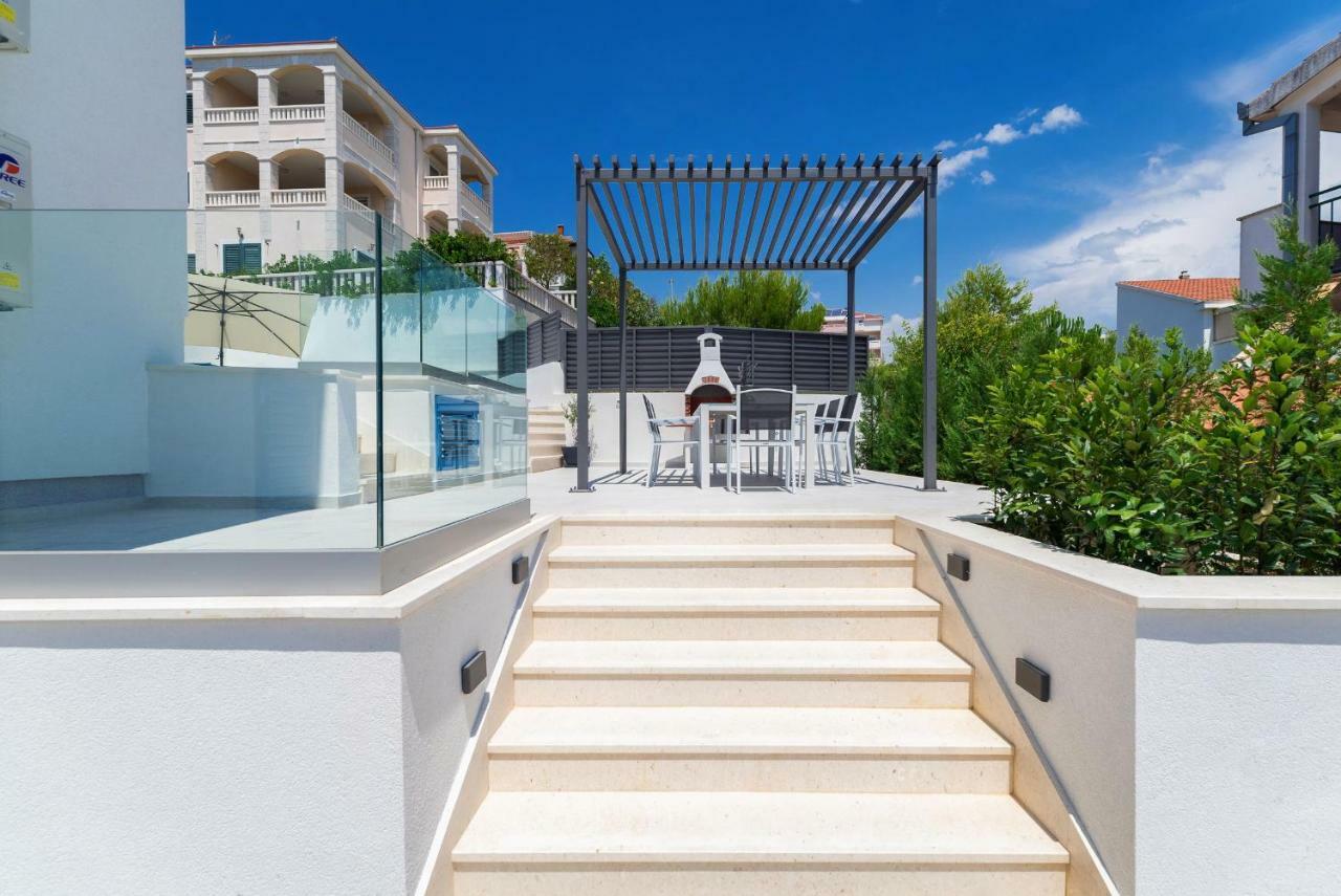 Villa Miholina - With Heated Swimming Pool Trogir Eksteriør bilde