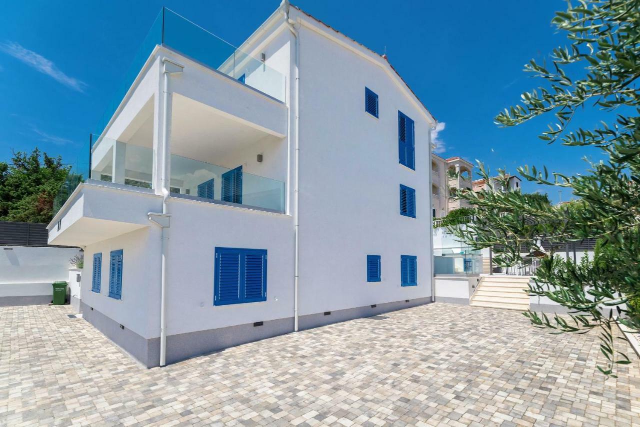 Villa Miholina - With Heated Swimming Pool Trogir Eksteriør bilde