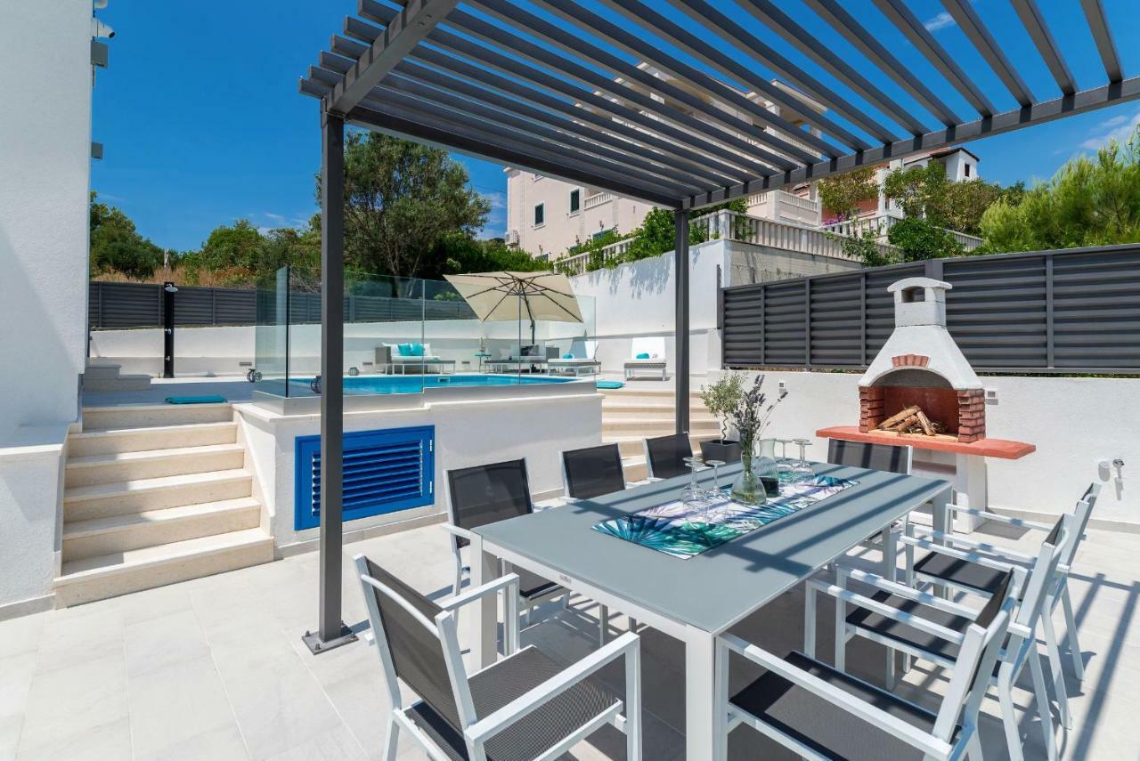 Villa Miholina - With Heated Swimming Pool Trogir Eksteriør bilde
