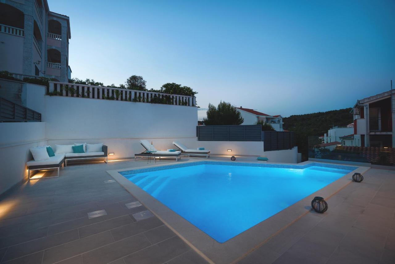 Villa Miholina - With Heated Swimming Pool Trogir Eksteriør bilde