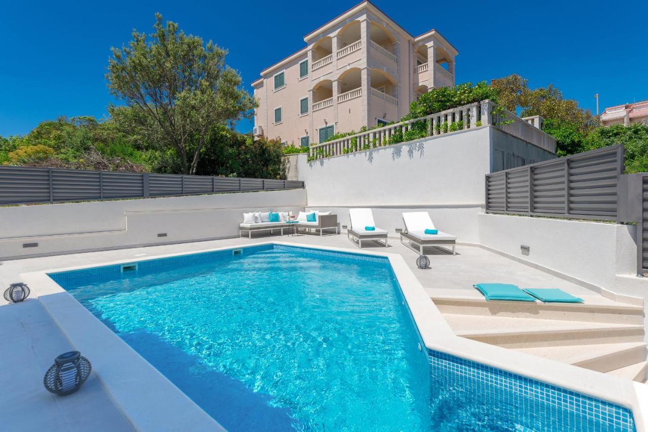 Villa Miholina - With Heated Swimming Pool Trogir Eksteriør bilde